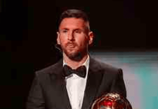 Messi conquista Bola de Ouro de melhor do mundo pela 8ª vez