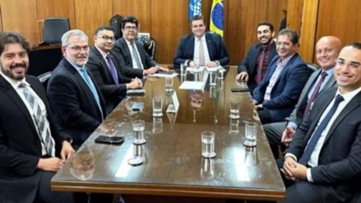 Ministro da Previdência se reuniu com Careca do INSS