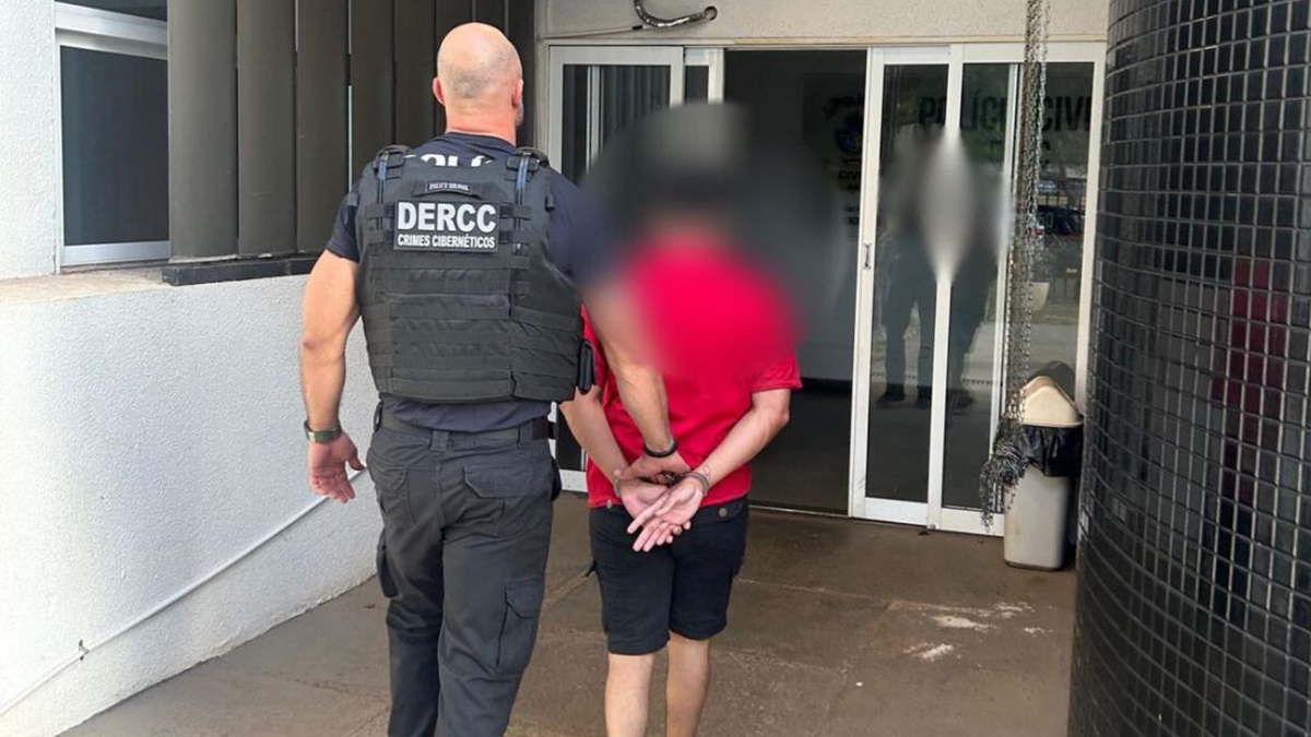 Polícia prende suspeito de armazenar material de exploração sexual com crianças e adolescentes